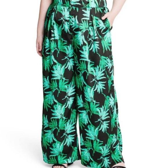 Fe noel Target robe and Pant - Picture 3 of 8